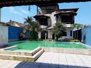 Casa Triplex à Venda no Canto do Forte em Praia Grande...