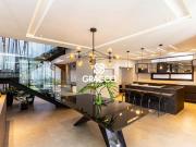 Casa Triplex com 4 Quartos em Condomínio Curitiba PR