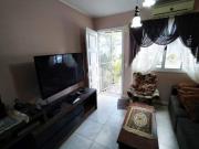 Casa triplex em condomínio fechado, 3 dormitórios sendo...