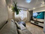 Casa Triplex em condomínio fechado com 2 suítes porteira...