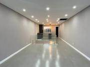 Casa triplex à venda com 02 suítes cond. Portal costa...