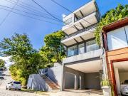 Casa Triplex Venda Niterói RJ Pendotiba