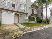 CASA UBERABA 3 SUITES 4 VAGAS