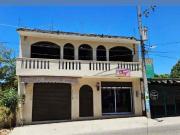 CASA UBICADA EN:AV.SALINAS DE GORTARI “CENTRO DE PUERTO...