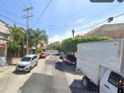 Casa ubicada en colonia Santa Elena Alcalde Guadalajara...