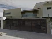 CASA UBICADA EN EXCELENTE ZONA CON ALTA PLUSVALÍA CERCA...