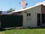 CASA UN DORMITORIO BARRIO LOS QUIMICOS CON COCHERA