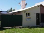 CASA UN DORMITORIO BARRIO LOS QUIMICOS CON COCHERA