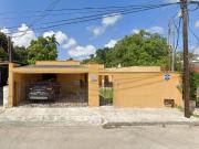 Casa Un Piso con Amplio Terreno en Colonia Itzimna, Merida