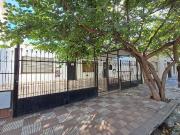 Casa una planta 3 dorm y Dpto Barrio Gral Bustos