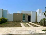 Casa una planta con terreno excedente en RENTA, Gran...