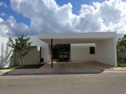 Casa UNA PLANTA en el norte de Mérida. |Con alberca