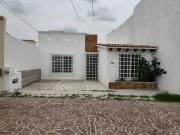 CASA UNA SOLA PLANTA, BUENAS CONDICIONES, CONDOMINIO...