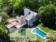 Casa única excelente ubicación impecable estado en 1...