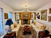 CASA UNIFAMILIAR EN ESQUINA/ PARTE BAJA DE LAS AGUILAS