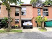CASA UNIFAMILIAR EN VENTA EN ENVIGADO, LOMA DEL ESCOBERO