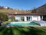 Casa unifamiliare stile mediterraneo con piscina