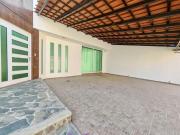 Casa usada en venta con 234 m2 terreno cochera para 3...