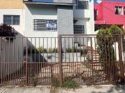 CASA USADA EN VENTA, LOMAS DE LAS ESTRELLAS, COL. LOMAS...