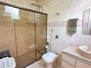 Casa Ã venda, 6 quartos, 5 suÃtes, 10 vagas,...