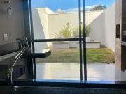 Casa Ã¡venda com 3 suÃtes, sendo 1 suÃte master, 2...