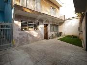 Casa Ã¡Venda e LocaÃ§Ã£o 450 mÂ² 7 DormitÃ³rios 8 Vagas...