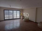 Casa à Venda e Locação no bairro Jardim Chapadão