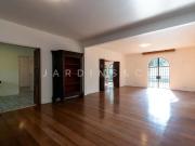 Casa à venda e para alugar no Jardim América