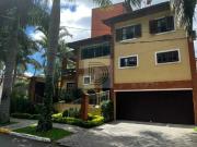 Casa Ã¡Venda no CondomÃnio Jardim das Flores Capuava