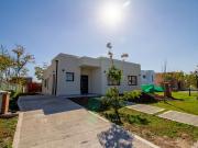 Casa Venta 4 ambientes Santa Elena Pilar del Este