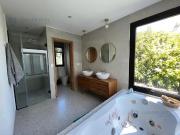 Casa Venta 5 ambientes 4 años, 270m2, 4 cocheras, Casa...