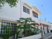 Casa Venta 5 Recamaras, Terraza, 3 Niveles en Coto, en...