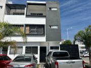 CASA VENTA ALTALUZ RESIDENCIAL