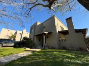 CASA VENTA BANCALARI 6 AMBIENTES JARDIN PISCINA