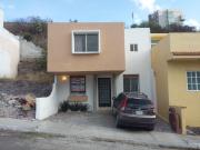 CASA VENTA CUESTA BONITA CERCA DE MILENIO III