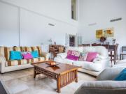 Casa Venta Dos Hermanas, Entrenúcleos