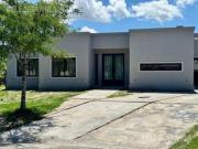 CASA VENTA EL CANTON ISLAS 5 AMBIENTES CUL DE SAC PLANTA...