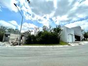 Casa en Venta en Amura, Monterrey: Acceso Controlado y...