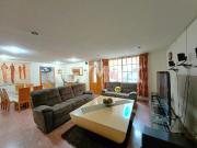 CASA VENTA EN COL. UNIDAD MODELO / 325m2
