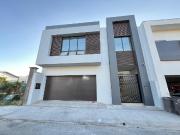 Casa Venta en Paraíso del Rio. Cerca de Paseo del Rio y...