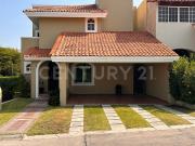 CASA VENTA EN PARQUE ROYAL PASEO DE LAS LOMAS