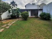 Casa venta en Tolosa. Fondo, parque, garage, 4 dormitorios