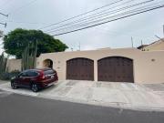 CASA VENTA EN VILLAS DEL MESON JURIQUILLA