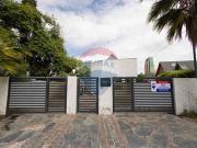 Casa venta en Vitacura, a pasos de Clínica Alemana