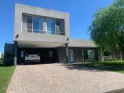 Casa venta Escobar, lote central Barrio San Matias, 3...