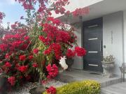 Casa VENTA esq. frente a parque carca a San Pedro Col....