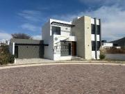 Casa venta Frac. El Encino Residencial y golf Qro....