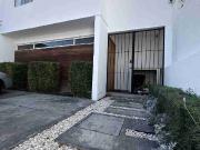 VENTA CASA EN JURIQUILLA QRO, CON ROOF GARDEN 4 HABITACIONES