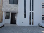 CASA VENTA JURIQUILLA QUERETARO HABITACION PLANTA BAJA