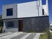 CASA VENTA JURIQUILLA QUERETARO HABITACION PLANTA BAJA